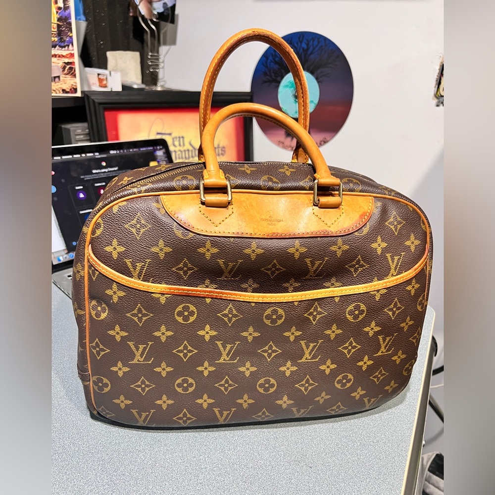 Louis Vuitton Deauville SK-209